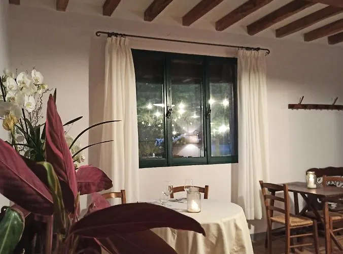 Agrilocanda Val Campotto Çiftlik konaklama *